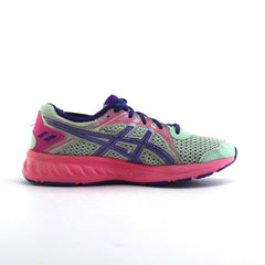 ASICS .