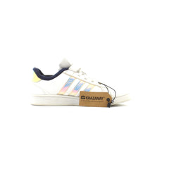 ADIDAS .