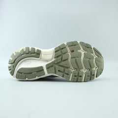 BROOKS GHOST 13