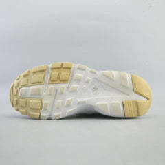 NIKE HUARACHE RUN