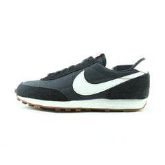 NIKE DAYBREAK