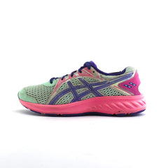ASICS .