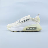 NIKE AIR MAX 2090