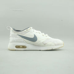 NIKE AIR MAX TAVAS