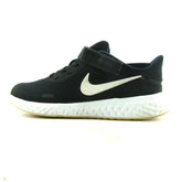 NIKE REVOLUTION 5