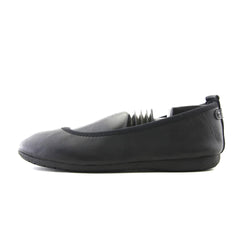 5TH AVENUE .