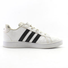 ADIDAS .