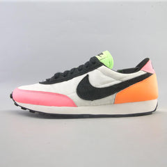 NIKE DAYBREAK