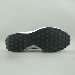 NIKE WAFFLE DEBUT