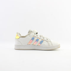 ADIDAS .