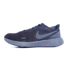 NIKE REVOLUTION 5