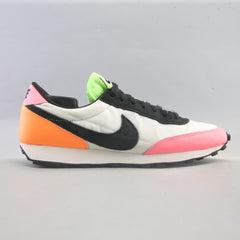 NIKE DAYBREAK