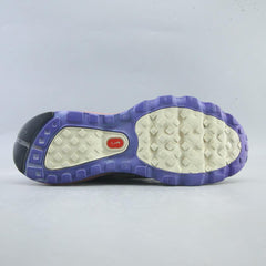NIKE AIR MAX 2011