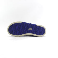ADIDAS .