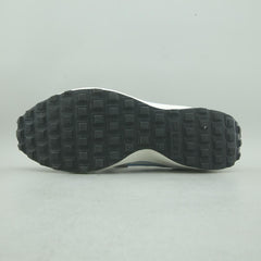 NIKE WAFFLE DEBUT
