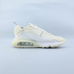NIKE AIR MAX 2090