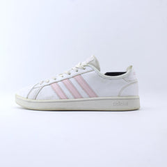 ADIDAS .