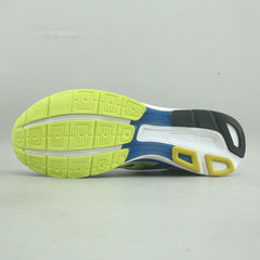 NIKE ZOOM STREAK