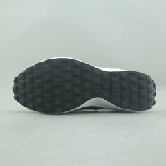 NIKE WAFFLE DEBUT