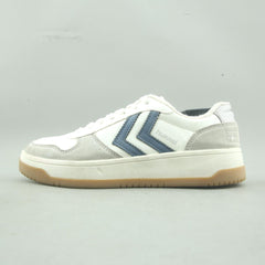 HUMMEL .