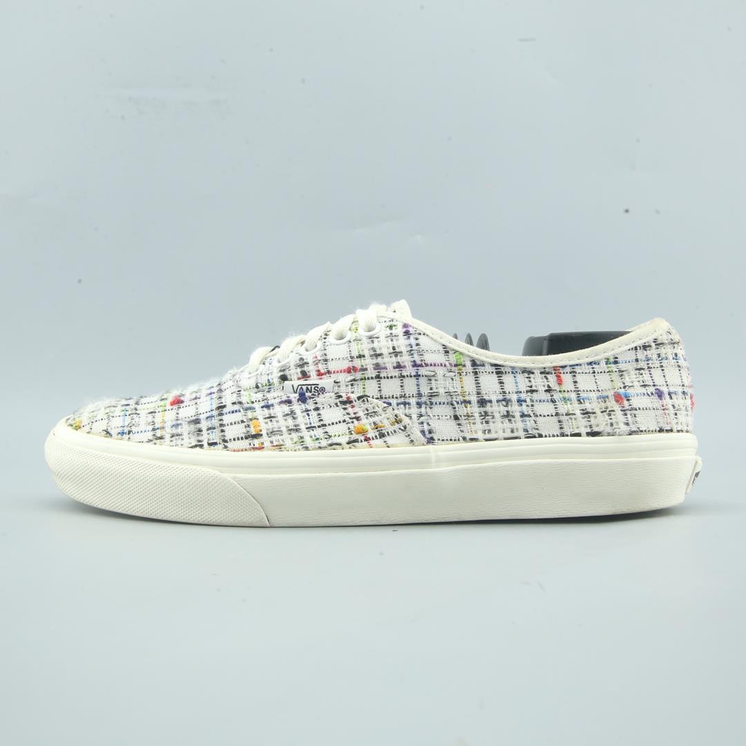 VANS AUTHENTIC