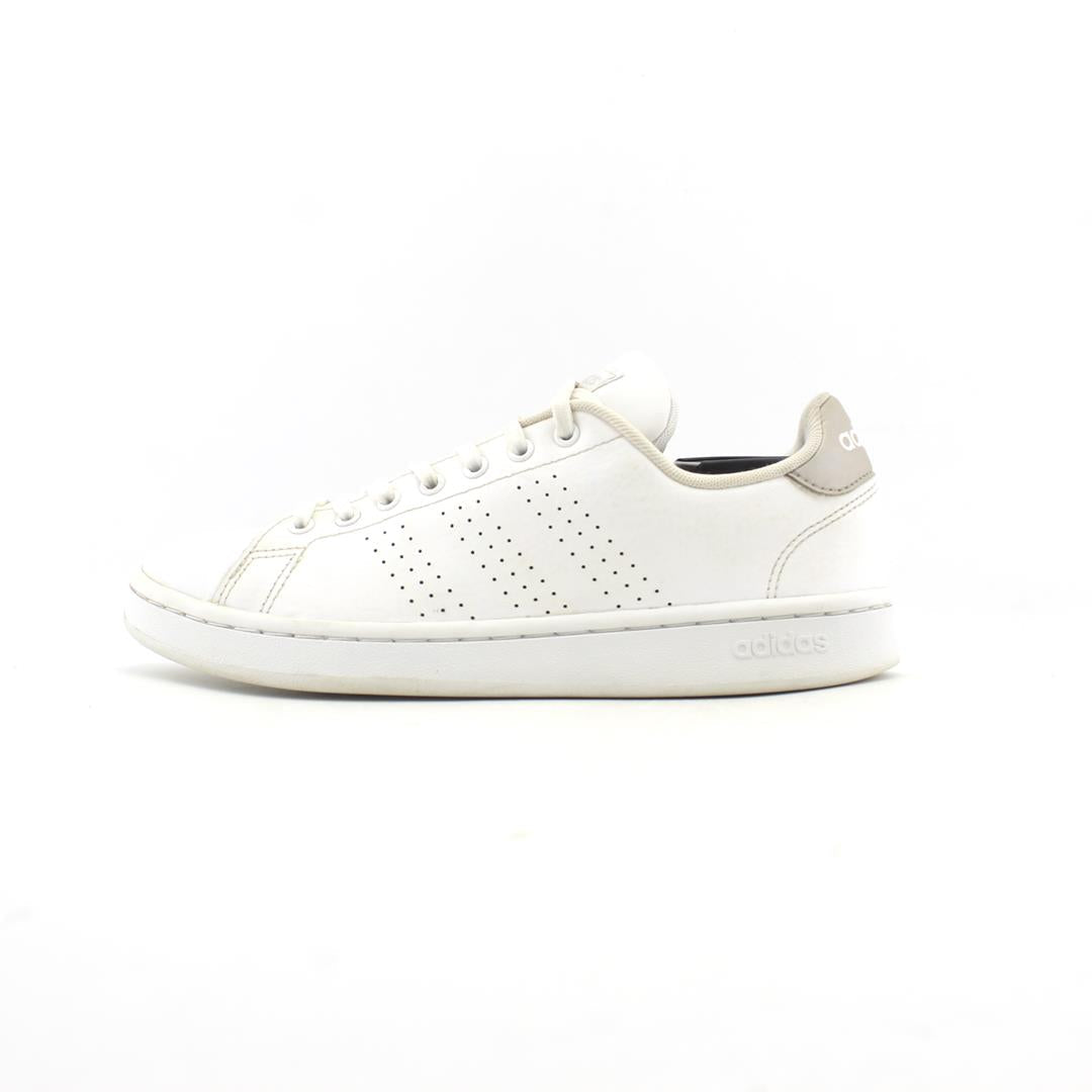 ADIDAS .