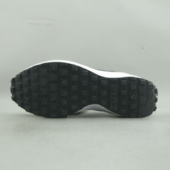 NIKE  WAFFLE DEBUT