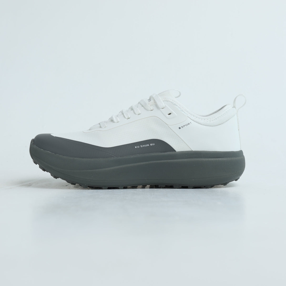 Kussy - Men’s Motion X Shoes – White & Grey