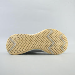 NIKE REVOLUTION 5