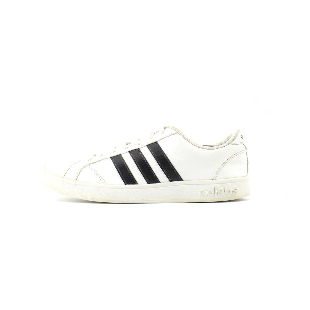 ADIDAS .