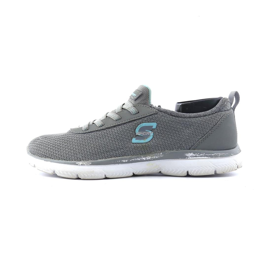 SKECHERS MEMORY FOAM