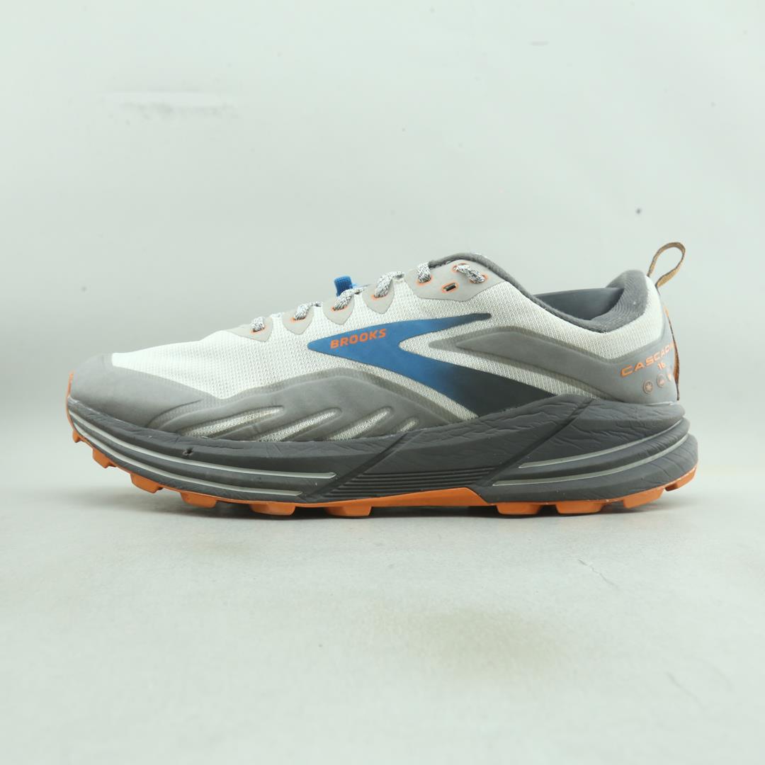 BROOKS  CASCADIA 16