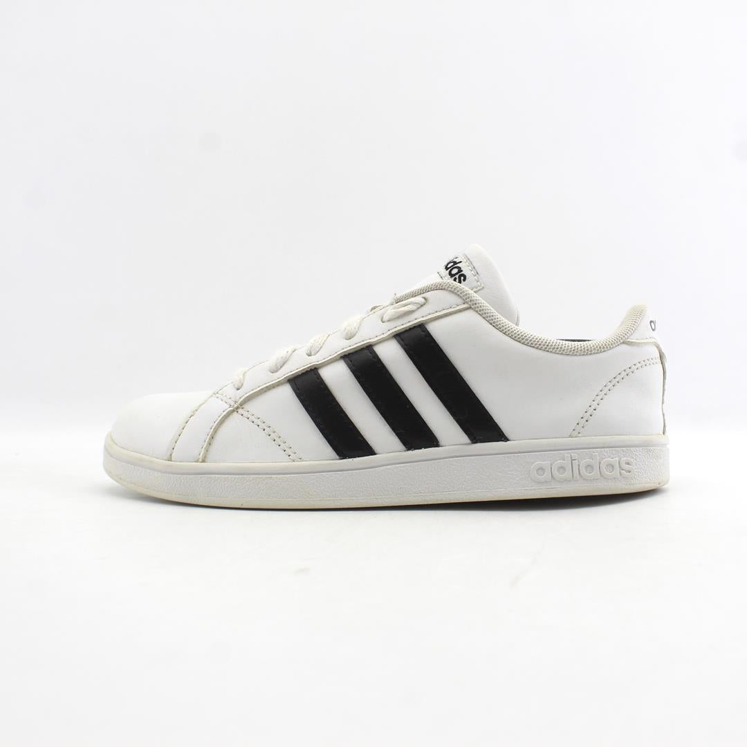 ADIDAS .