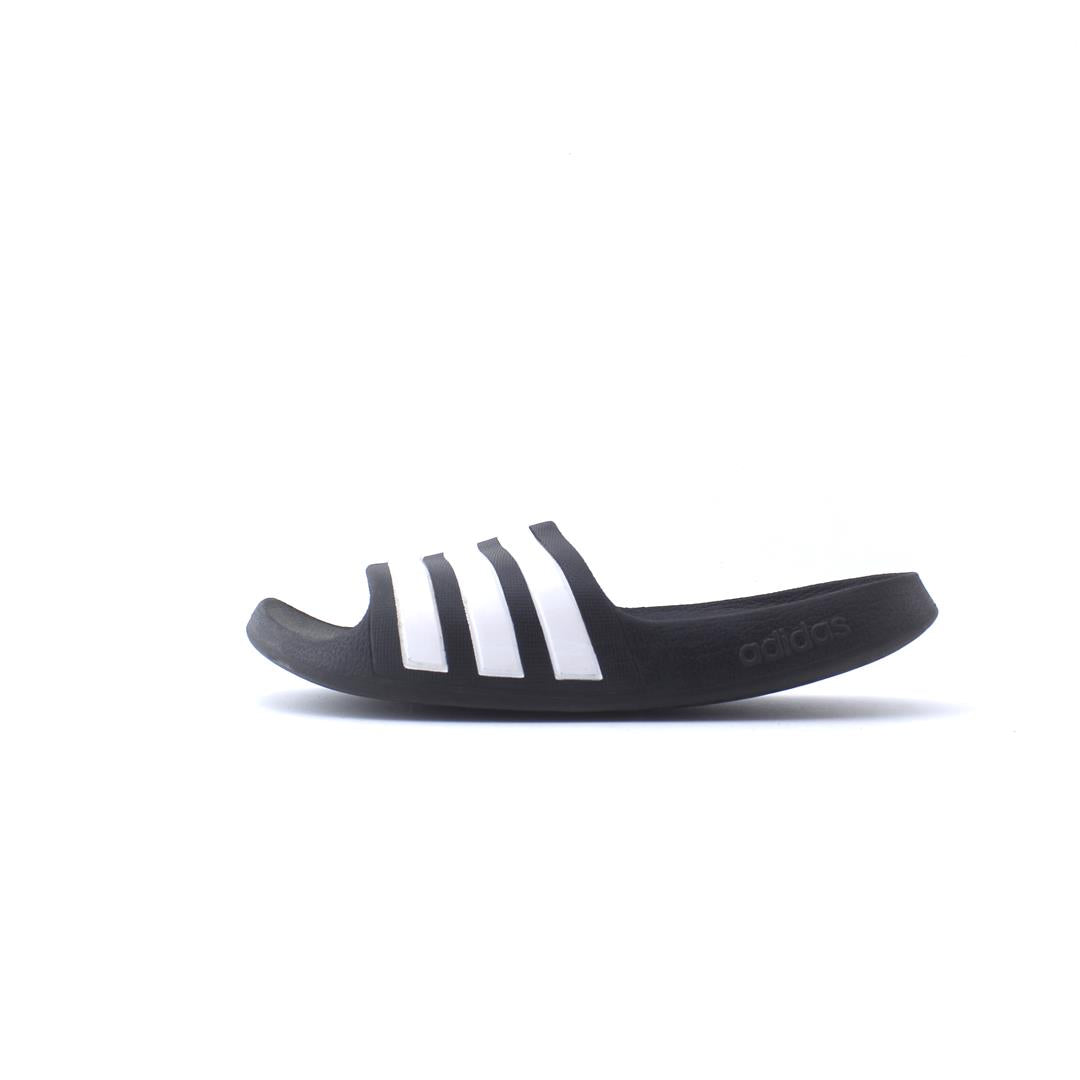 ADIDAS .