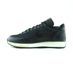 NIKE  AIR TAILWIND 79 SE