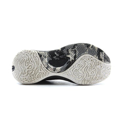 UNDER ARMOUR  LOCKDOWN 6