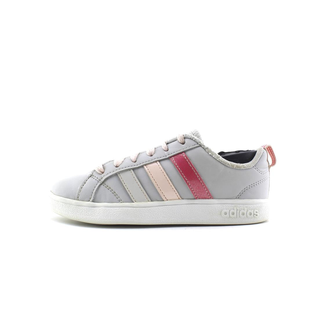 ADIDAS .