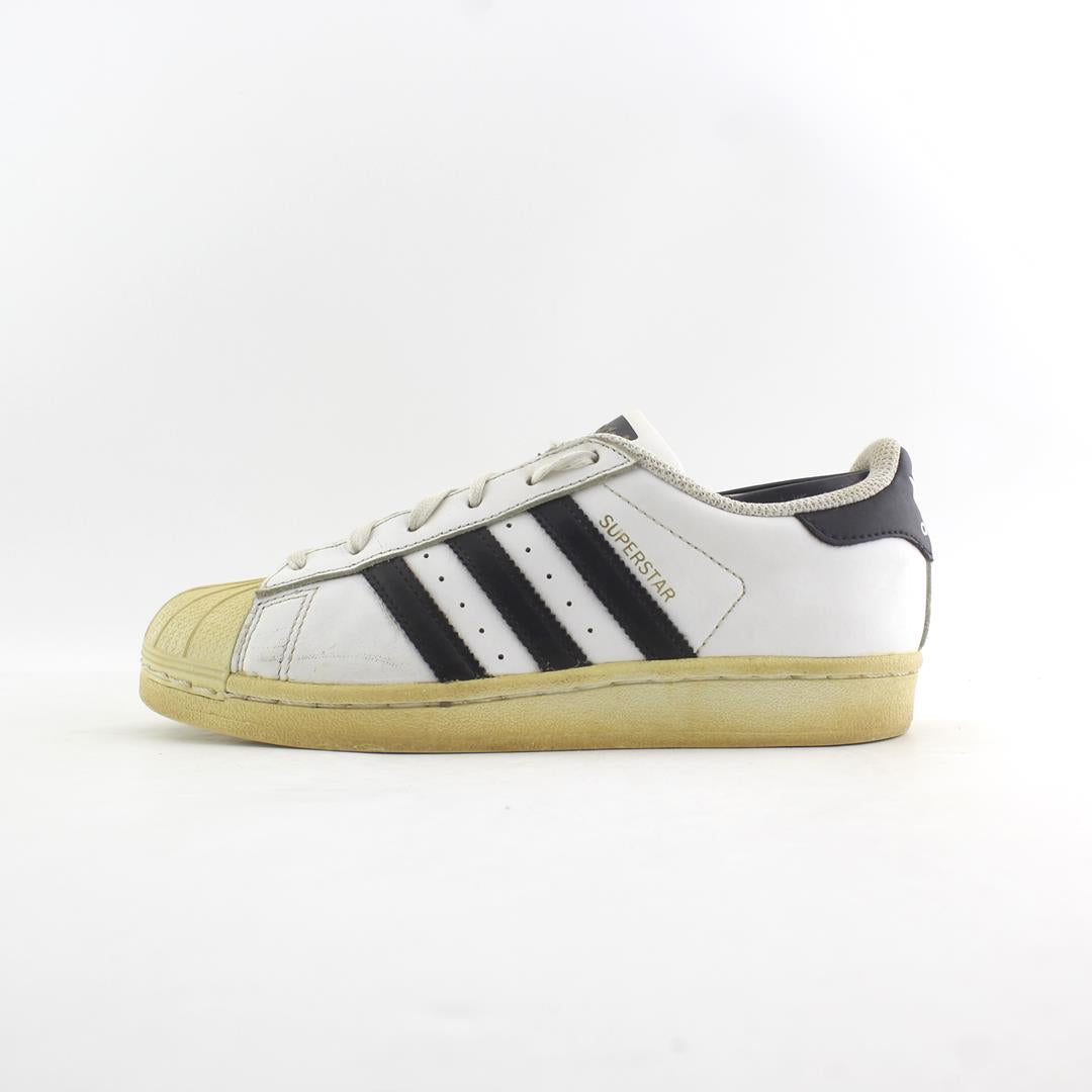 ADIDAS .
