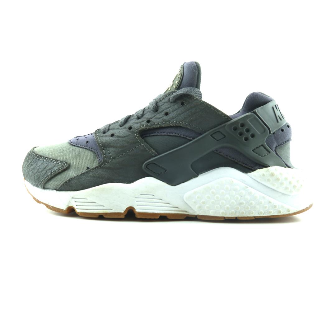 NIKE AIR HUARACHE