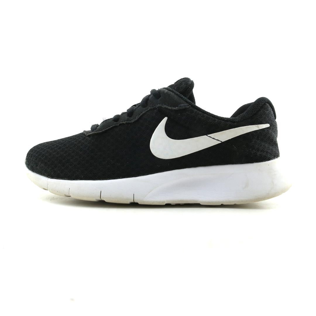 NIKE TANJUN