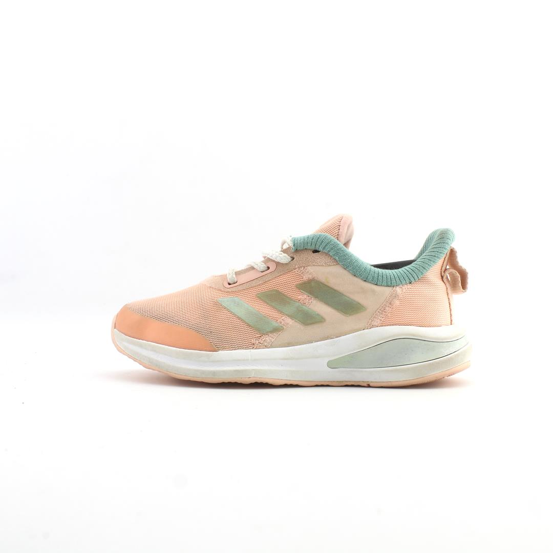 ADIDAS .