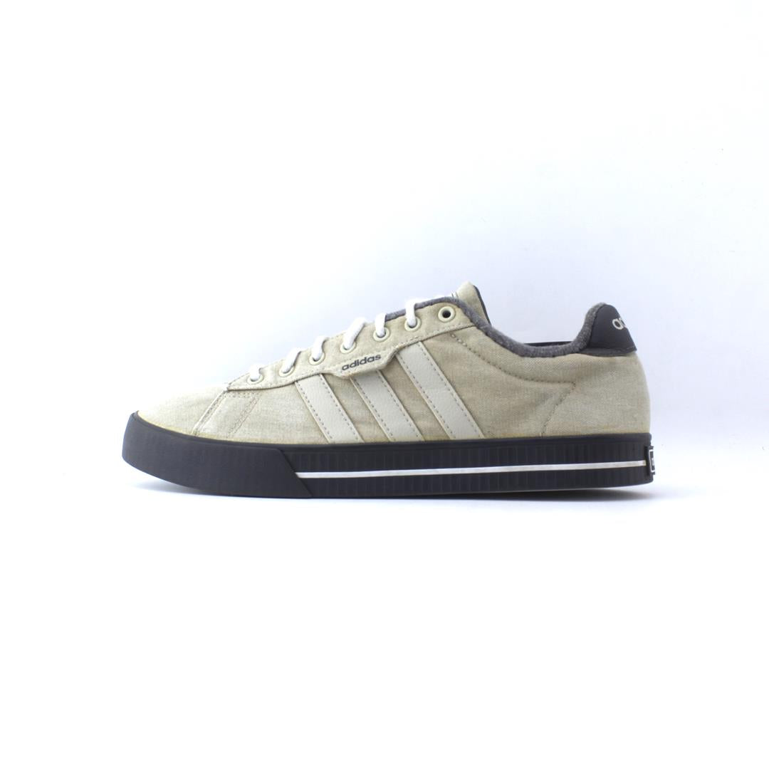 ADIDAS .