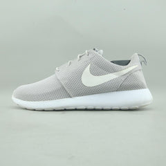 NIKE ROSHE ONE