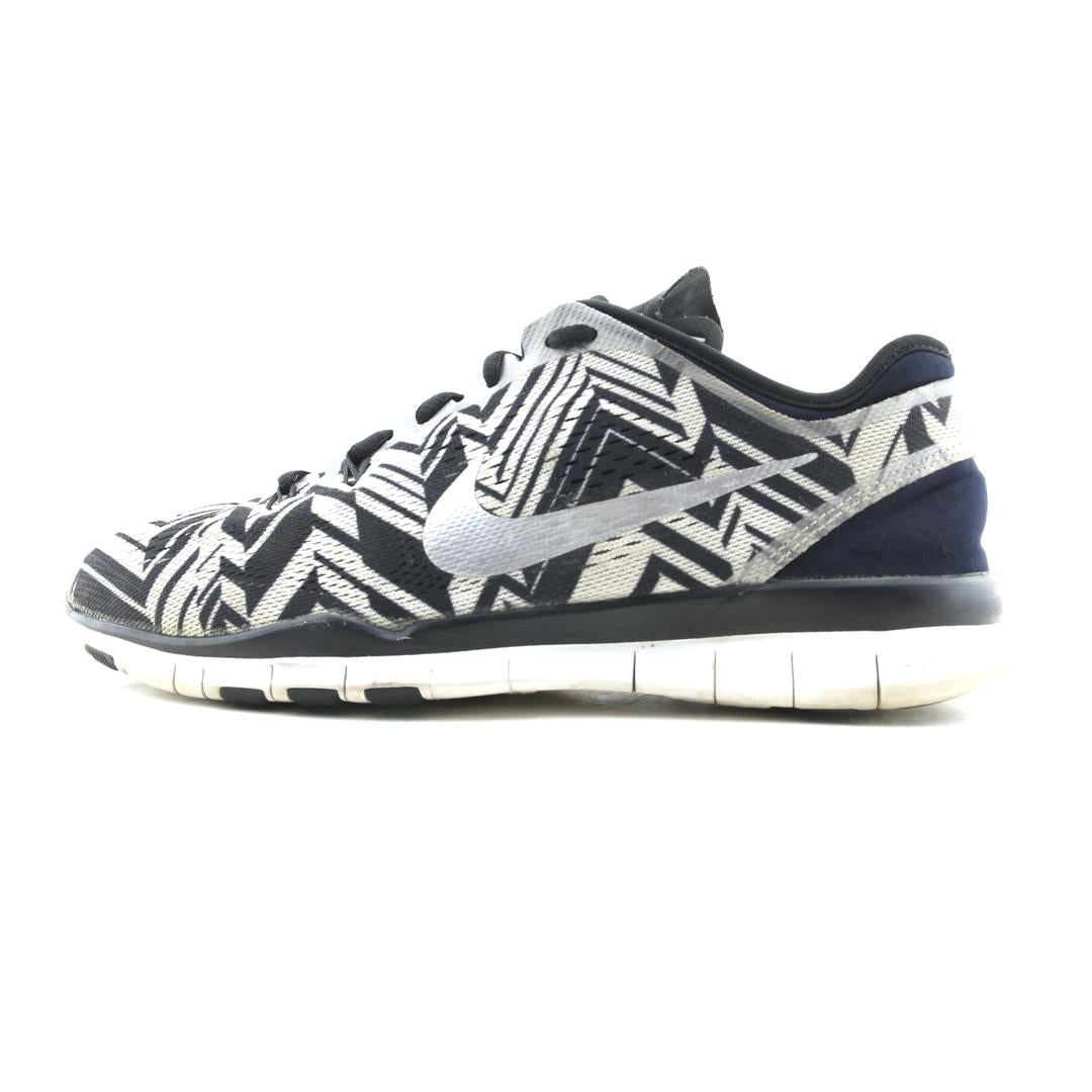 NIKE FREE TR FIT 5