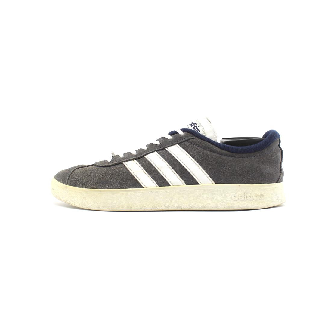 ADIDAS .