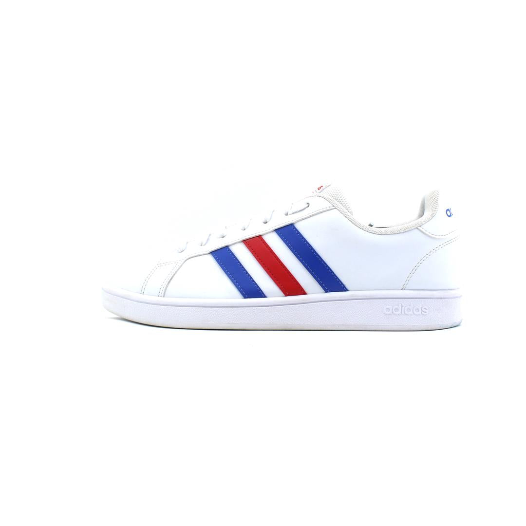 ADIDAS .