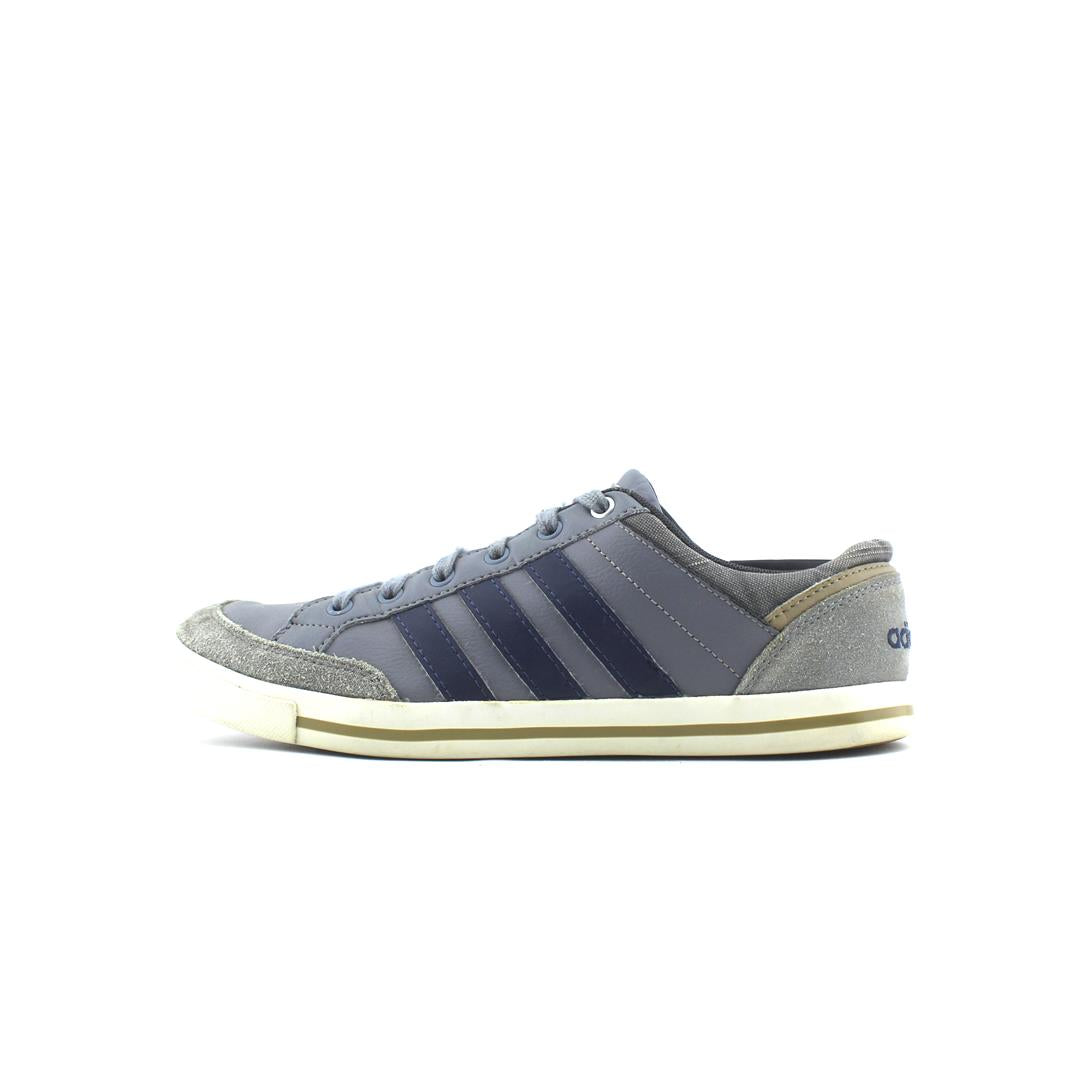 ADIDAS .