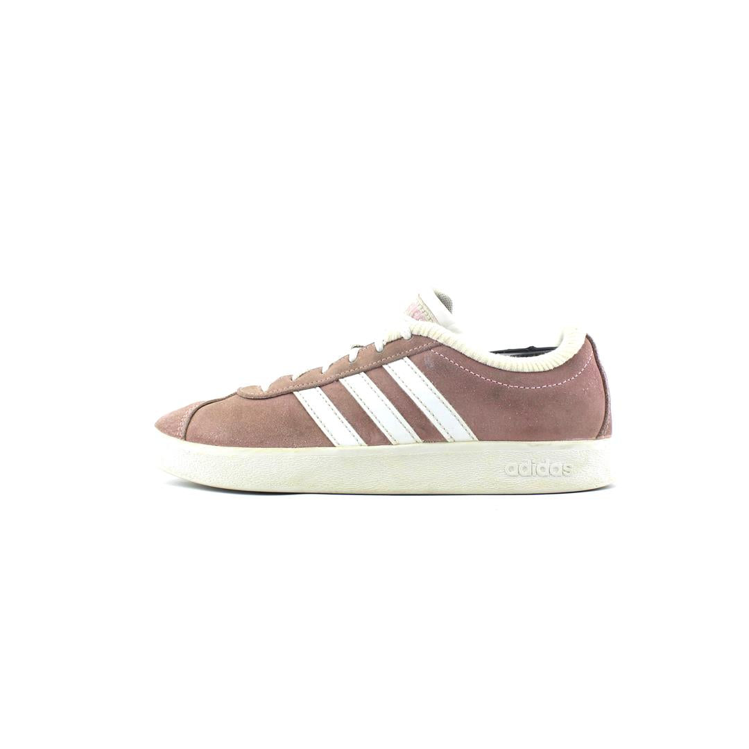 ADIDAS .