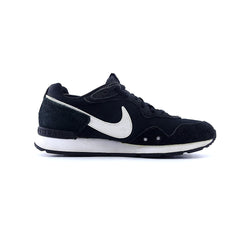 NIKE VENTURE RUNNER