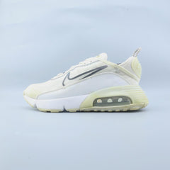NIKE AIR MAX 2090